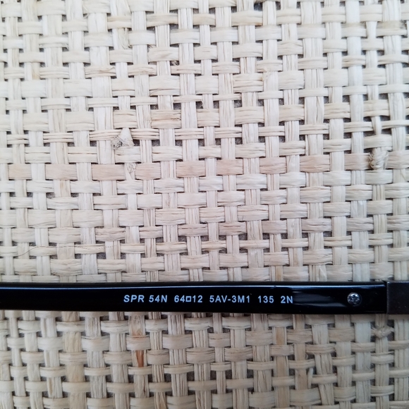 Mens "Prada" Sunglasses - Picture 5 of 6